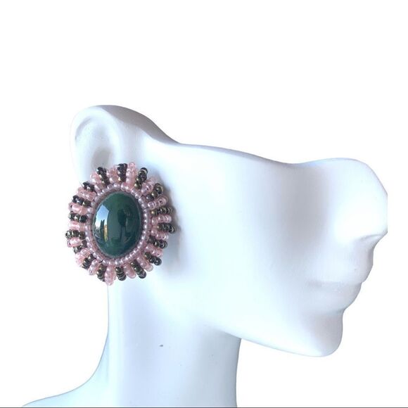 Vtg natural green cab with pink and ab green glass beads round pierced earrings - Picture 5 of 13
